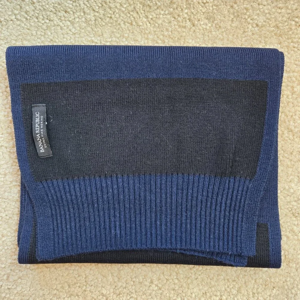 Banana Republic Extra Fine Merino Wool Knit Scarf Stripe Colorblock Blue Black
